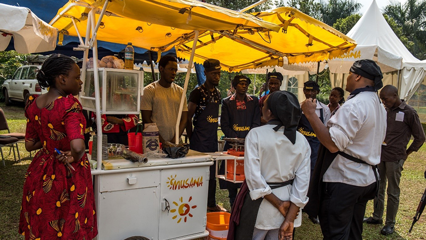 Street food vendors using the Musana cart