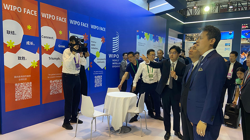 WIPO Director General Visits China
