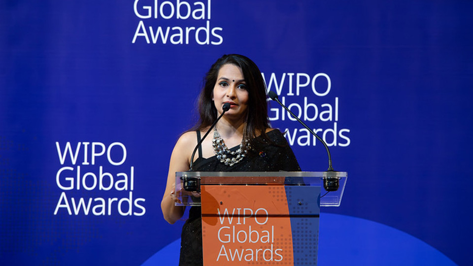 Aishwarya Karnataki, co-founder of Glovatrix, delivers her acceptance speech