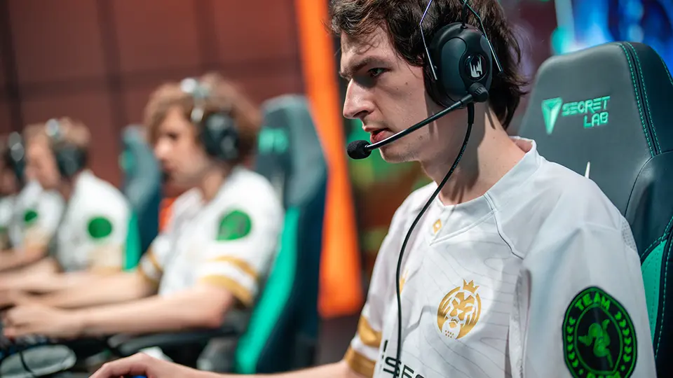 Mad Lions players competing at an esport event