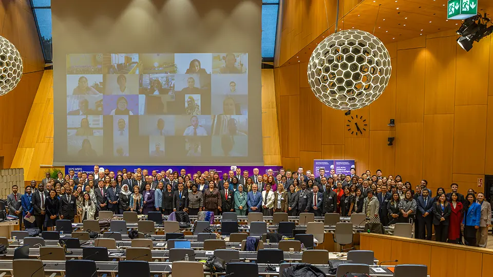 Group photo of speakers, participants, attendees and organizers of the 2025 WIPO IP Judges Forum