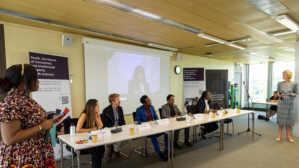 inter-generational-dialogue-in-the-life-sciences-sector-1