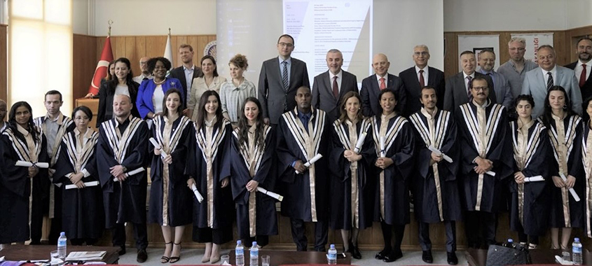 graduation-frame-845