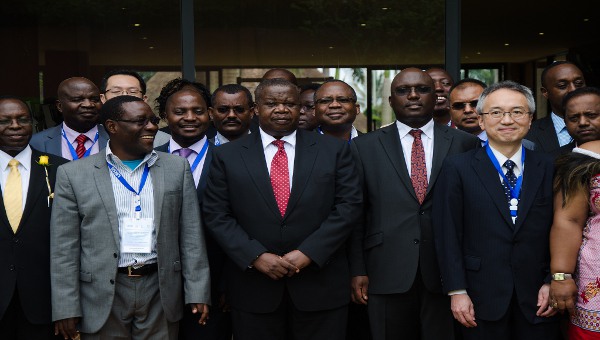 Parliamentarians with H.E. Kahinda Otafiire, Minister of Justice and Constitutional Affair, Uganda (center) and Mr. Kunihiko Shimano, the Director-General of the Japan Patent Office (right)