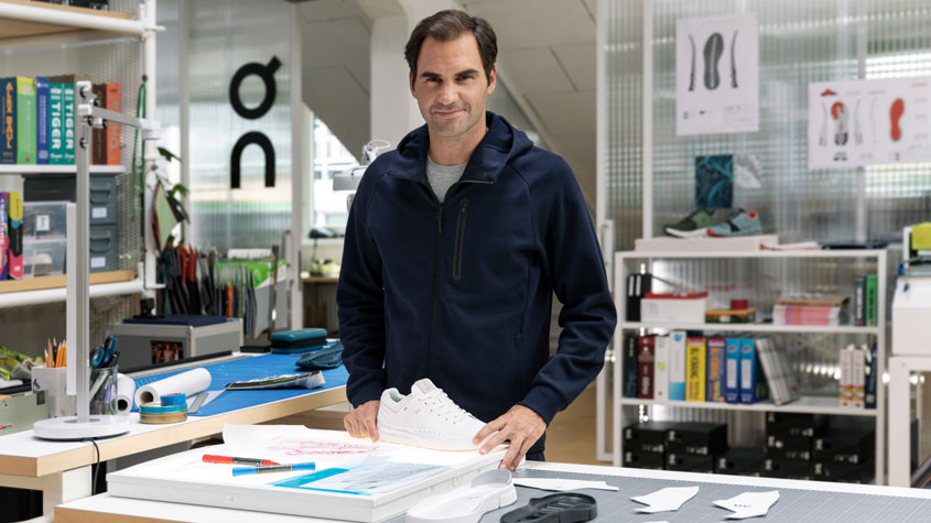 Fotografía de Roger Federer en el taller de On