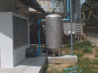 A bioreactor, jointly designed by a Nigerian NGO and a Thai technology innovator to convert abattoir waste into biofuel, will significantly reduce greenhouse gas emissions from a slaughterhouse in Ibadan.  (Courtesy of the Seed Initiative)