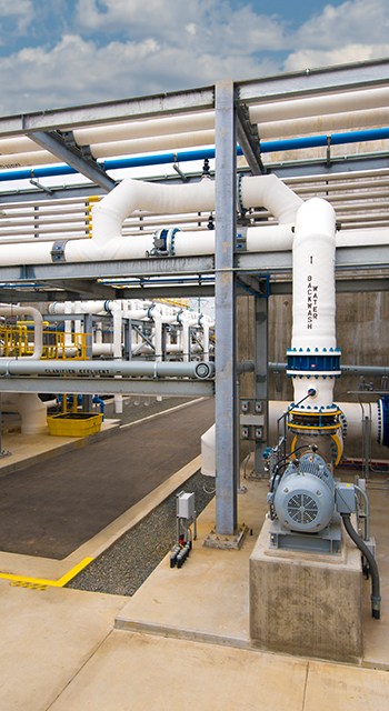 Located in San Diego County, CA, at the Encina Power Station, The Claude "Bud" Lewis Carlsbad Desalination Plant is the largest salt water desalination plant in the Western Hemisphere and provides 50 million gallons of desalinated seawater per day.​