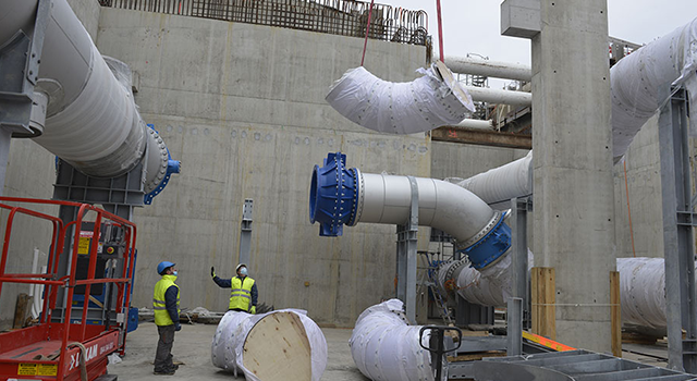 Lake water cooling system