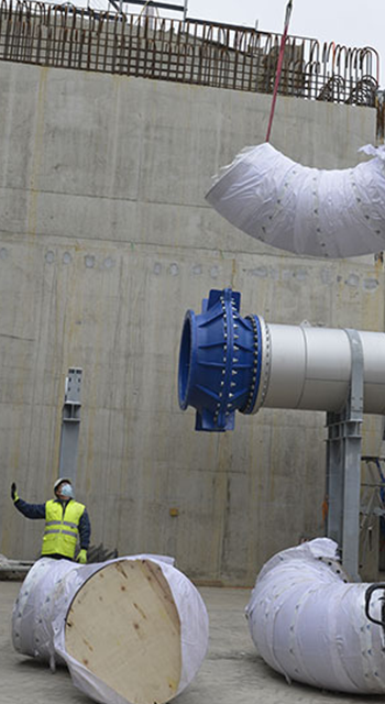 Lake water cooling system