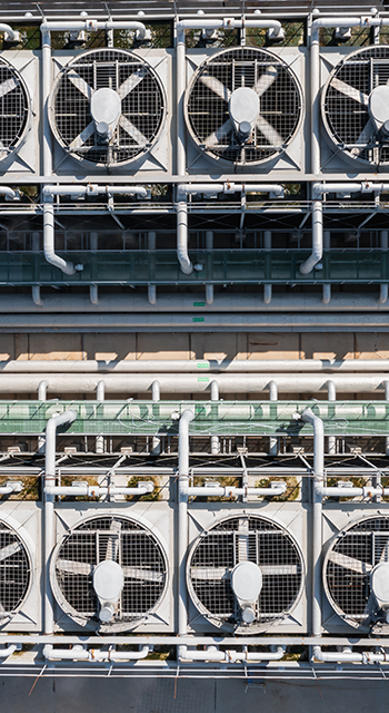 The cooling system of the air conditioner on the roof