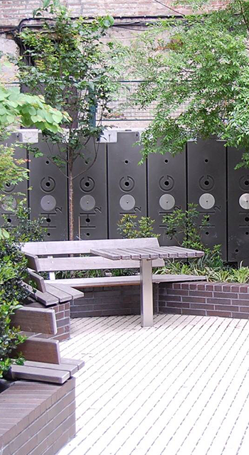 a decentralized water storage system resembling water-filled building blocks