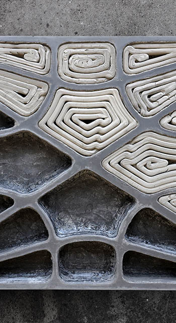 Pre-cast hollow concrete slabs using 3D-printed formwork